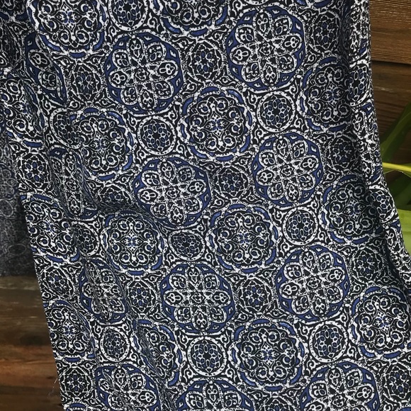 Tribal-print Loose, Flowy Pants - Picture 3 of 3